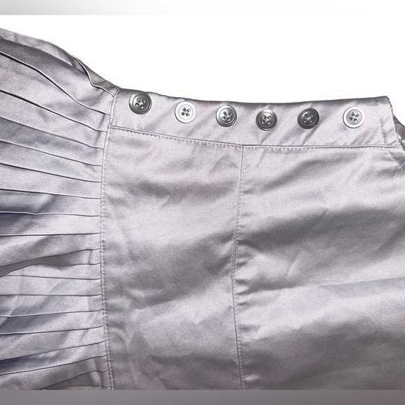 EUC Toddler Girls Gap Baby Metallic Silver Side Zip Sleeveless Pleated Dress 2T - Picture 2 of 7